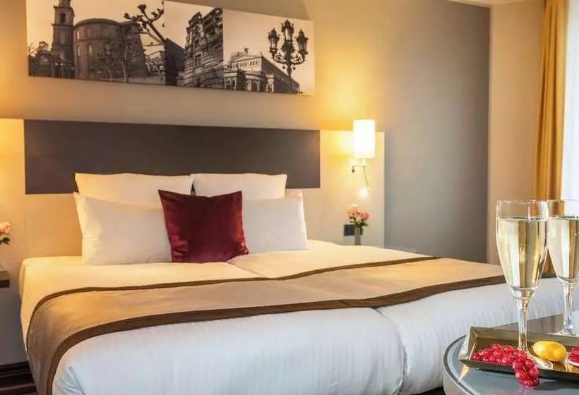 Perhehuone, Leonardo Royal Hotel Frankfurt