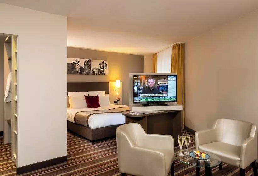 Perhehuone, Leonardo Royal Hotel Frankfurt
