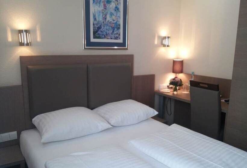 标准间, Boulevard