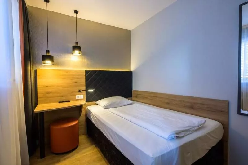 スタンダードシングルルーム, Plaza Inn Rieker Stuttgart Hauptbahnhof