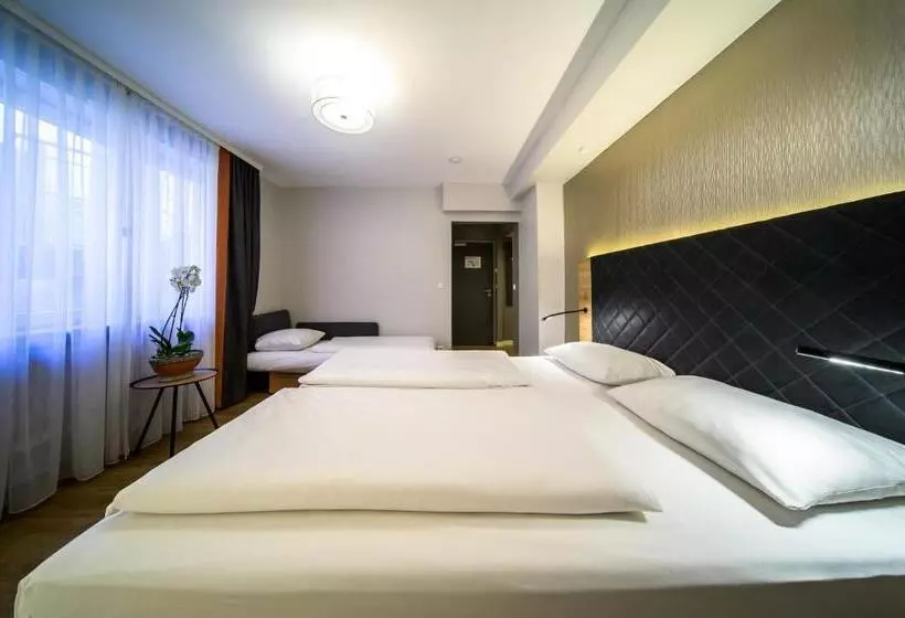 スタンダードトリプルルーム, Plaza Inn Rieker Stuttgart Hauptbahnhof