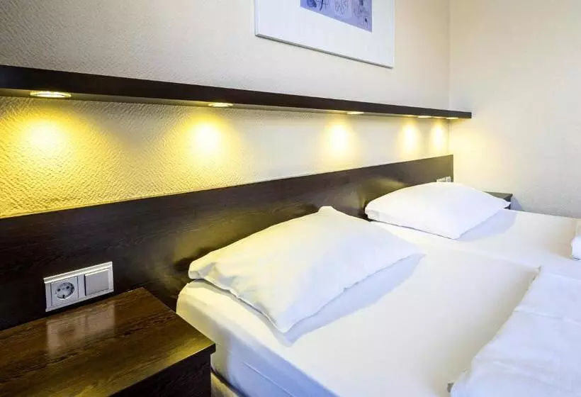 スタンダードルーム, Plaza Inn Rieker Stuttgart Hauptbahnhof