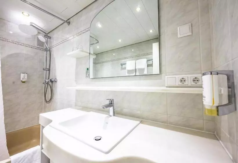 スタンダードルーム, Plaza Inn Rieker Stuttgart Hauptbahnhof