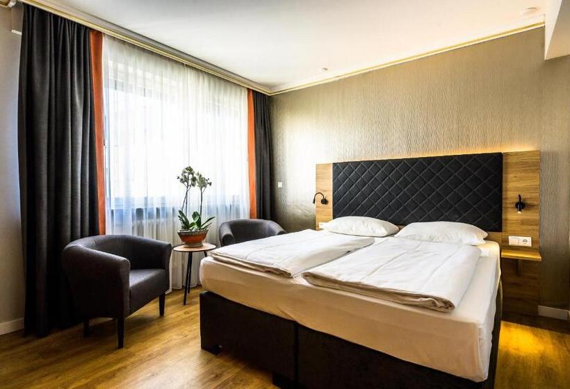 Standard-huone, Plaza Inn Rieker Stuttgart Hauptbahnhof