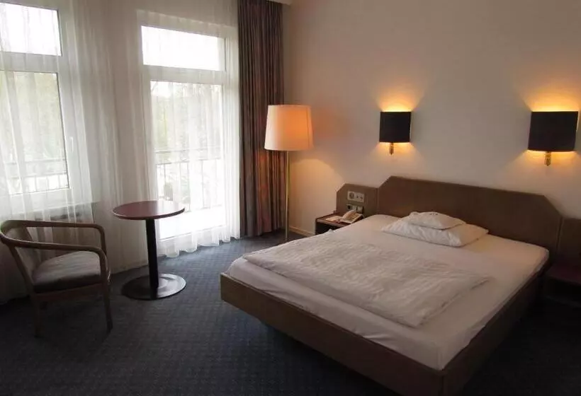 اتاق استاندارد, Parkhotel Bad Homburg