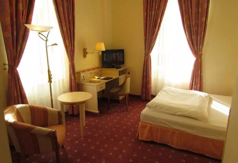 اتاق استاندارد, Parkhotel Bad Homburg