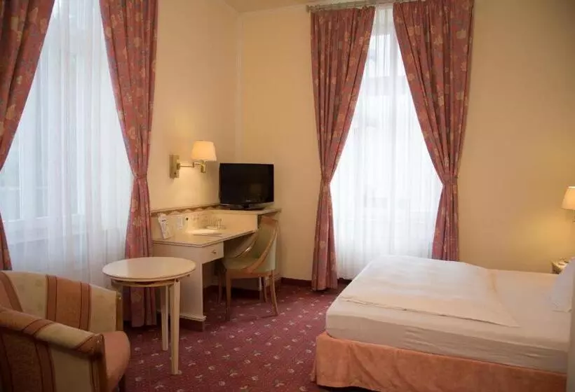 اتاق استاندارد, Parkhotel Bad Homburg
