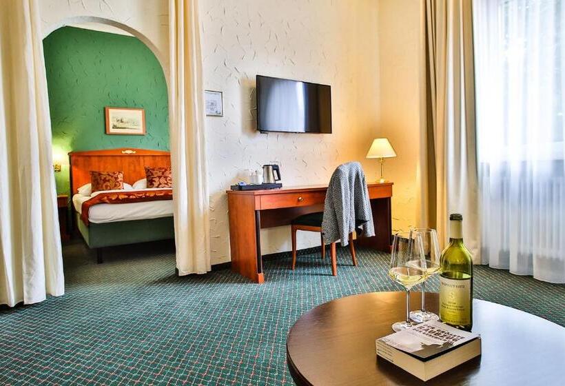 غرفة برستيج, Parkhotel Krone