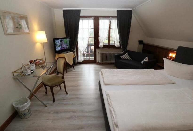 Номер Стандарт Трехместный, Schwarzwaldhotel Stollen