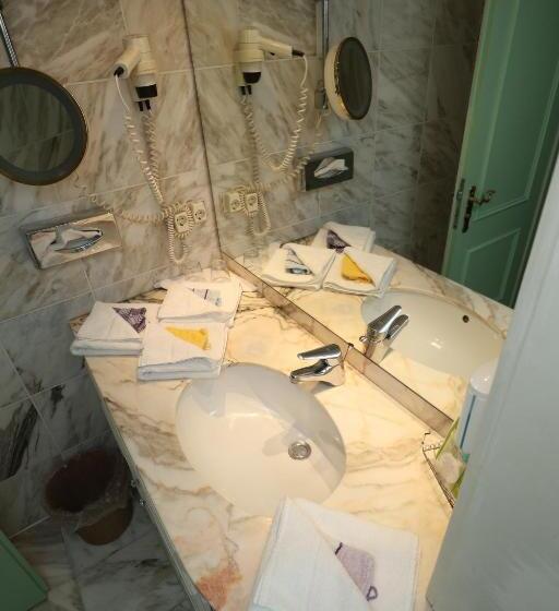 Четырехместный Номер Стандарт, Schwarzwaldhotel Stollen