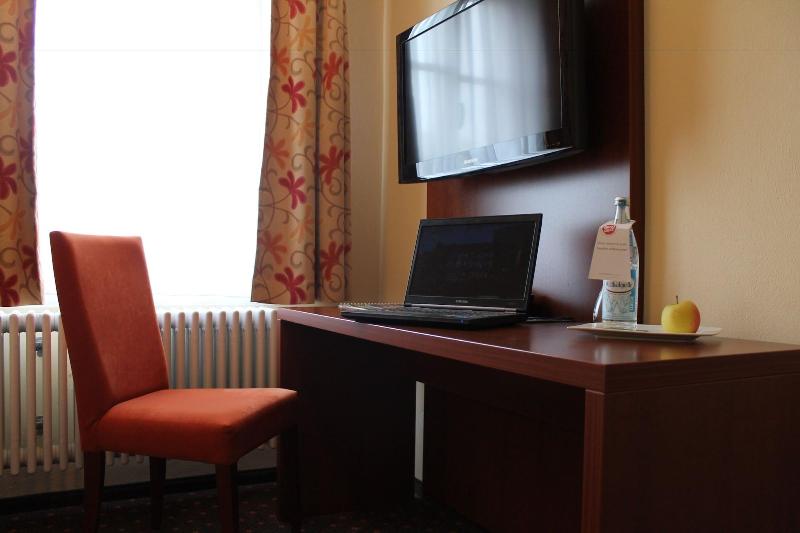 スタンダードシングルルーム, Stadt Gut Hotel Gasthof Goldener Adler