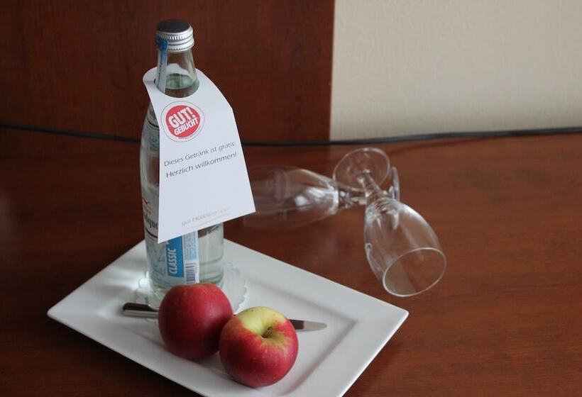 スーペリアトリプルルーム, Stadt Gut Hotel Gasthof Goldener Adler