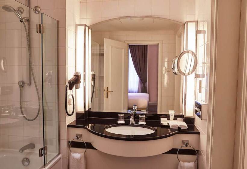 수피리어 룸, Steigenberger Icon Frankfurter Hof