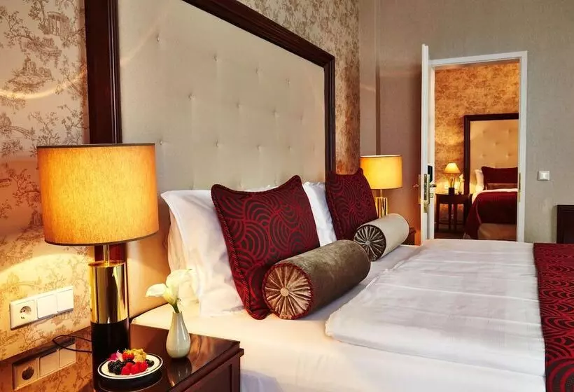 Deluxe Zimmer, Steigenberger Icon Frankfurter Hof