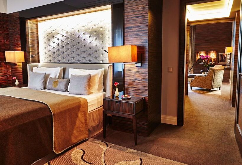 스탠다드 스튜디오, Steigenberger Icon Frankfurter Hof