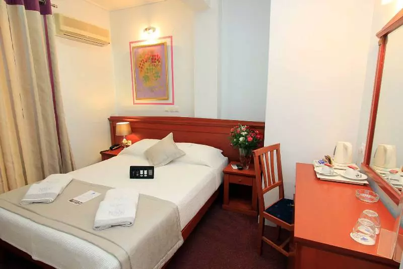 Deluxe Zimmer, Steigenberger Icon Frankfurter Hof