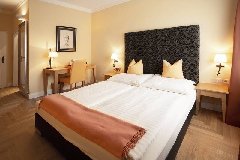 غرفة قياسية, Villa Florentina