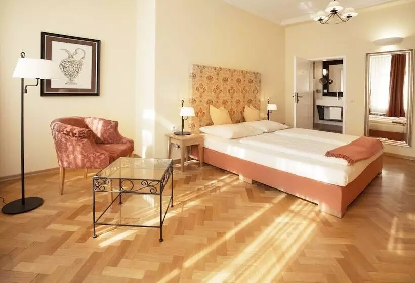 اتاق سوپریور, Villa Florentina