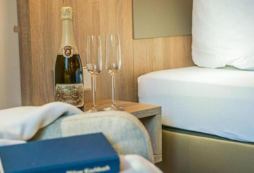 Comfort room with balcony, Waldhotel Eisenberg