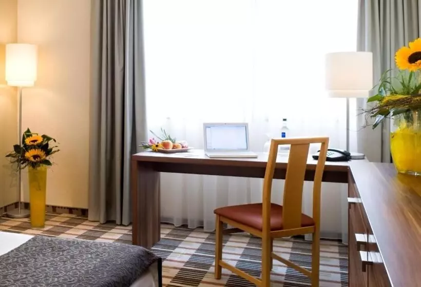 اتاق استاندارد سه نفره, Mercure Hotel Saarbrücken Süd