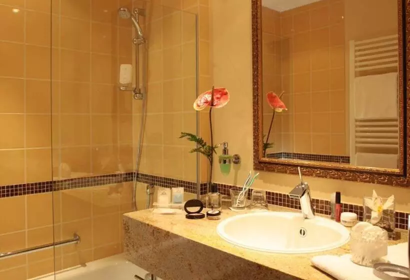 اتاق سوپریور, Ringhotel Bundschu