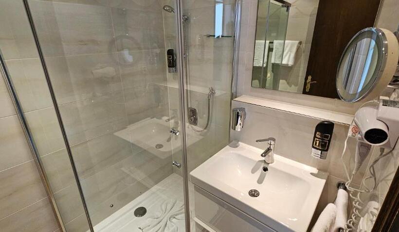 اتاق استاندارد یک نفره, Schwaben Hotel Ebnisee