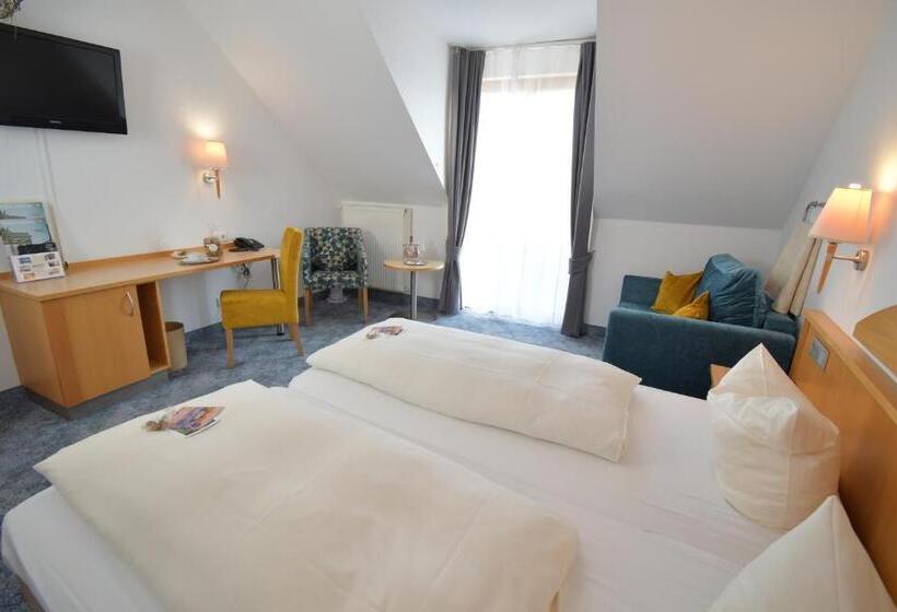 Номер Стандарт Трехместный, Akzent Hotel Franziskaner