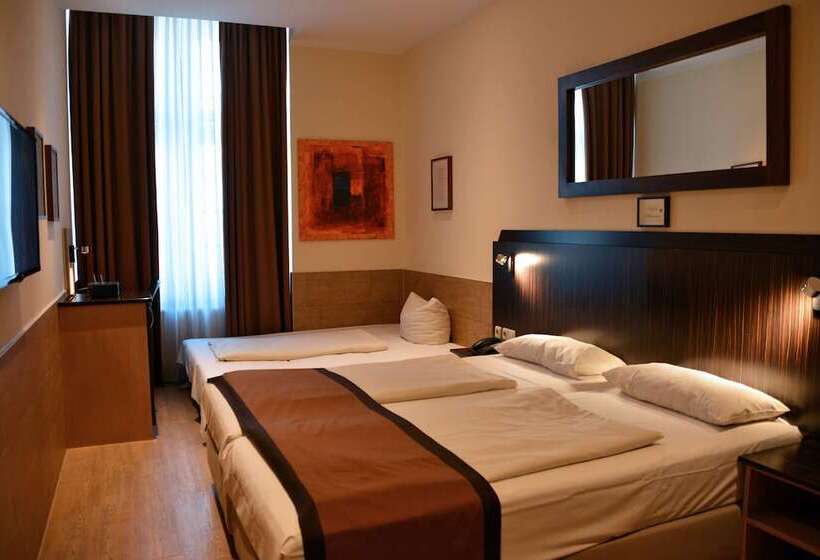 اتاق استاندارد سه نفره, Arthotel Munich