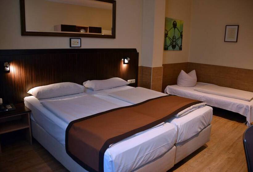 اتاق استاندارد سه نفره, Arthotel Munich