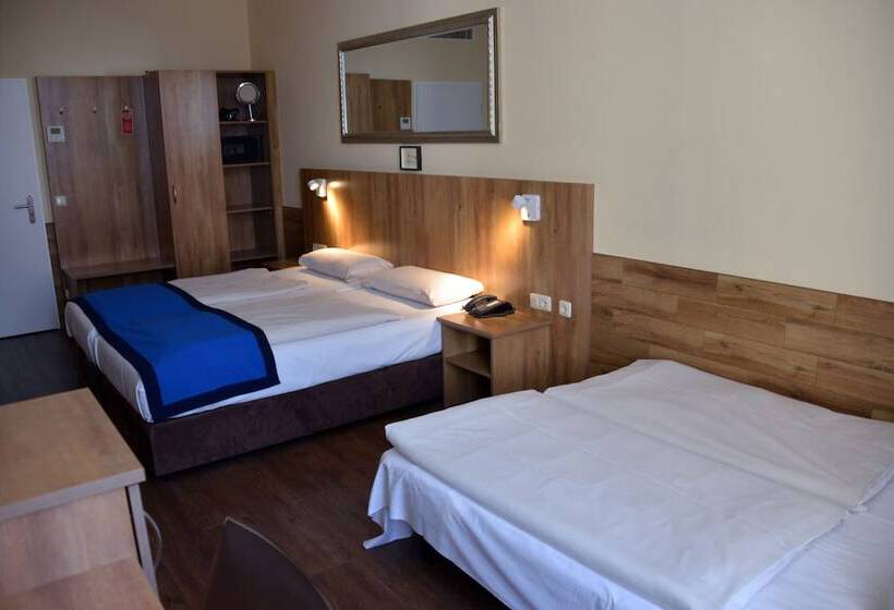 اتاق استاندارد چهار تخته, Arthotel Munich