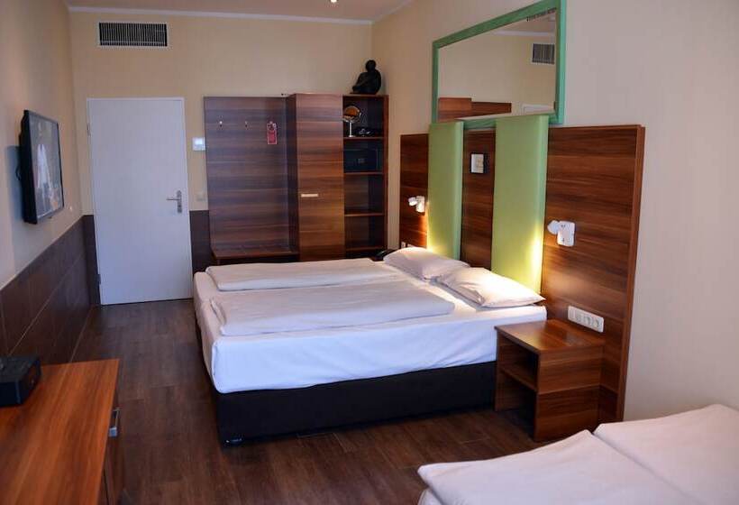 اتاق استاندارد چهار تخته, Arthotel Munich