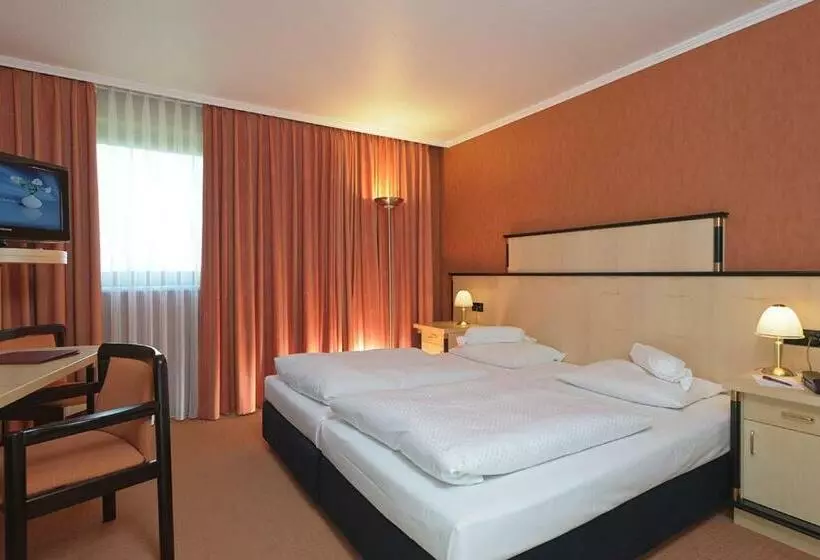 Quarto Familiar, Arvena Park