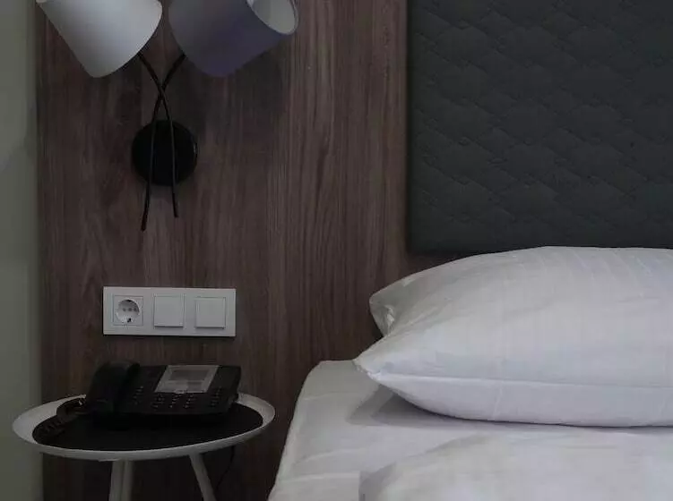 Habitació Estàndard, Astor