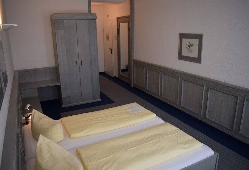 חדר סטנדרט, Avenue