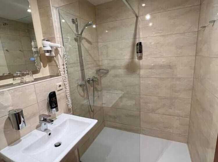 패밀리 룸, Barenstuberl