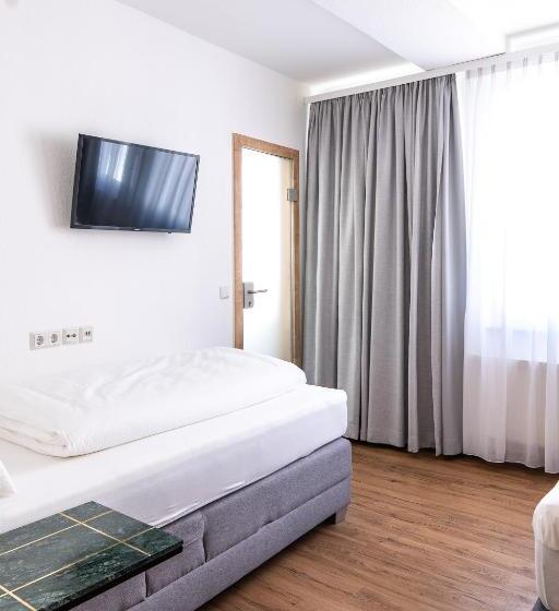 Quarto Triplo Standart, Dortmunder Hof