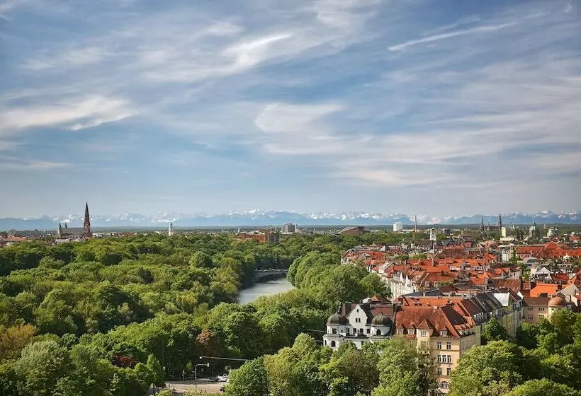 Camera Familiare, Hilton Munich Park