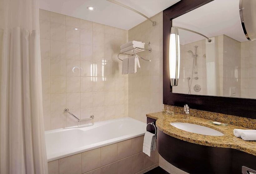 家庭间, Hilton Munich Park