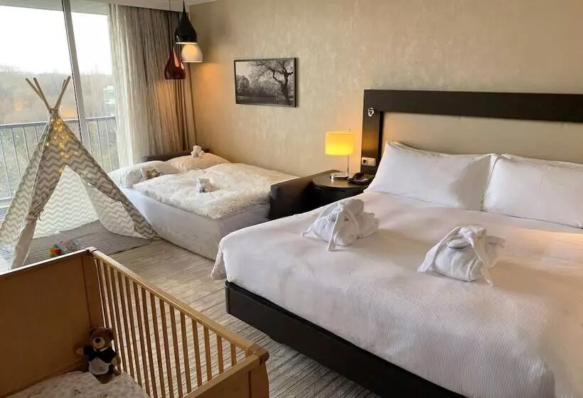 Camera Familiare, Hilton Munich Park