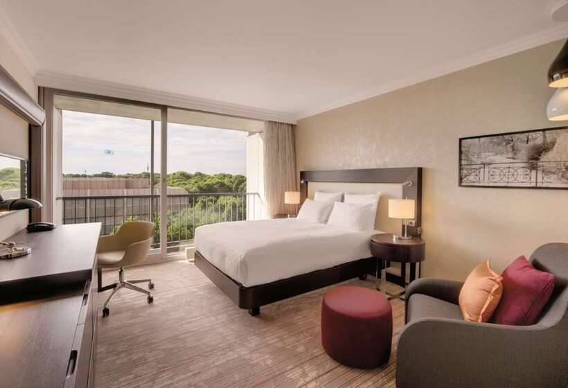 Семейный Номер, Hilton Munich Park
