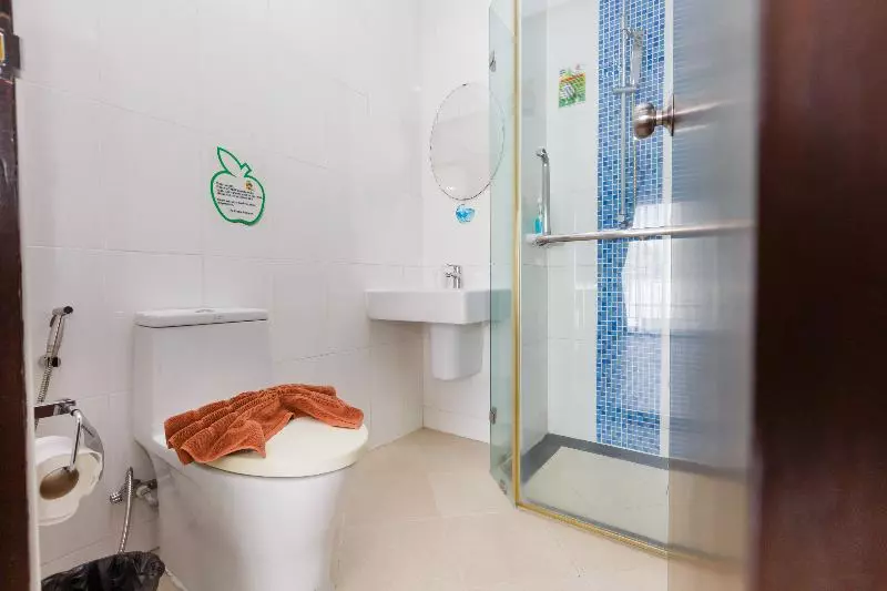 Quarto Triplo Estandar, Hirsch