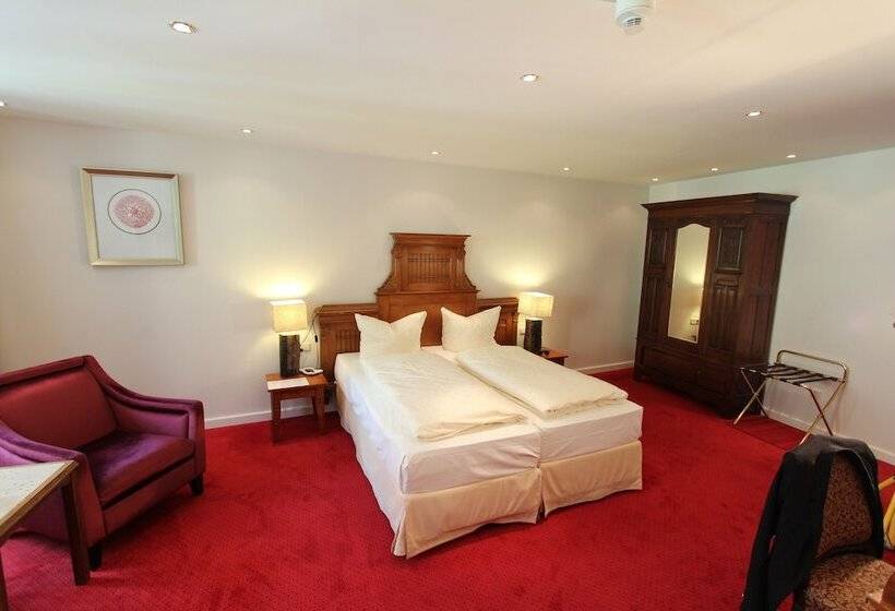 غرفة كومفورت ثلاثية, Historik Hotel Goldener Hirsch Rothenburg