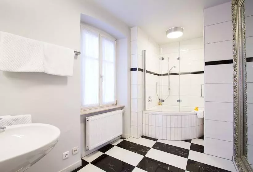 スタンダードルーム, Historik Hotel Goldener Hirsch Rothenburg