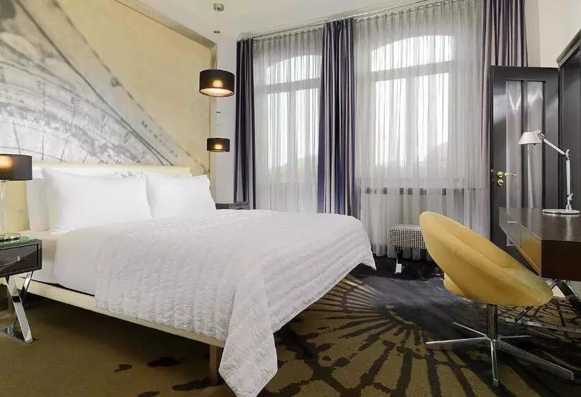 اتاق لوکس با تخت بزرگ, Le Méridien Grand Hotel Nürnberg