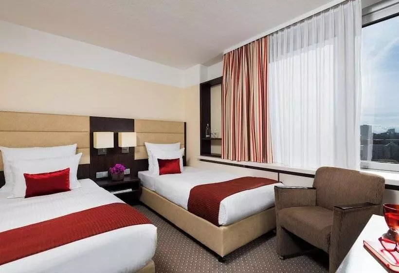 コンフォートルーム, Leonardo Hotel Munich Arabellapark