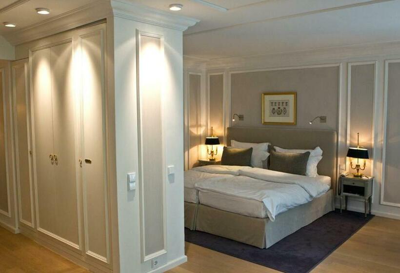 سوییت جونیور, Munchen Palace