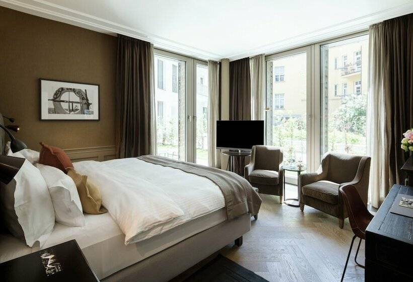 اتاق اجرایی, Munchen Palace