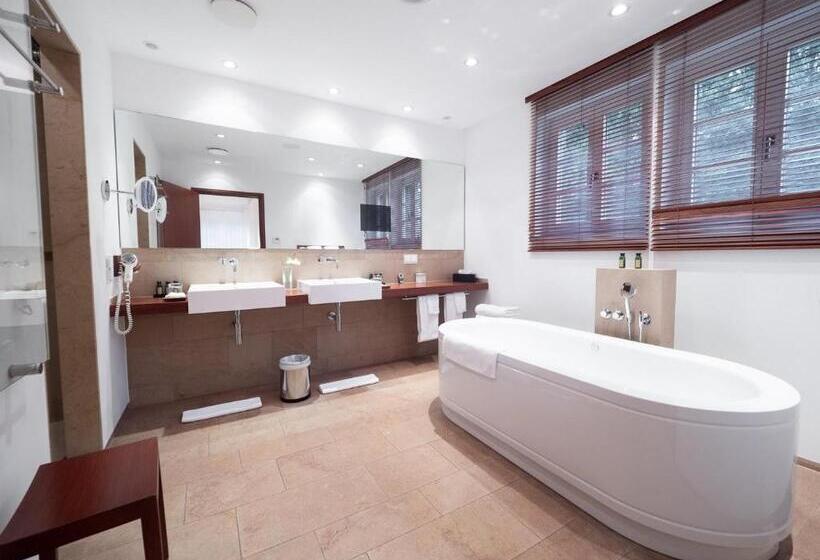 Номер Deluxe, Neumühle Resort & Spa