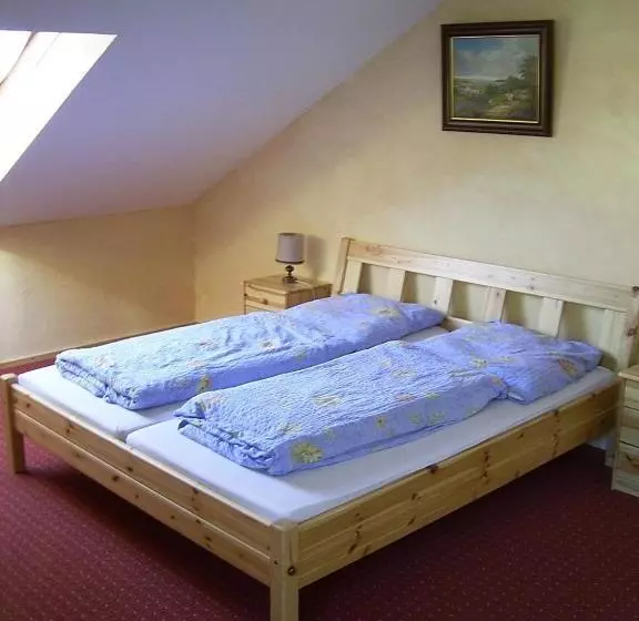 Quarto Familiar, Pfeiffermühle