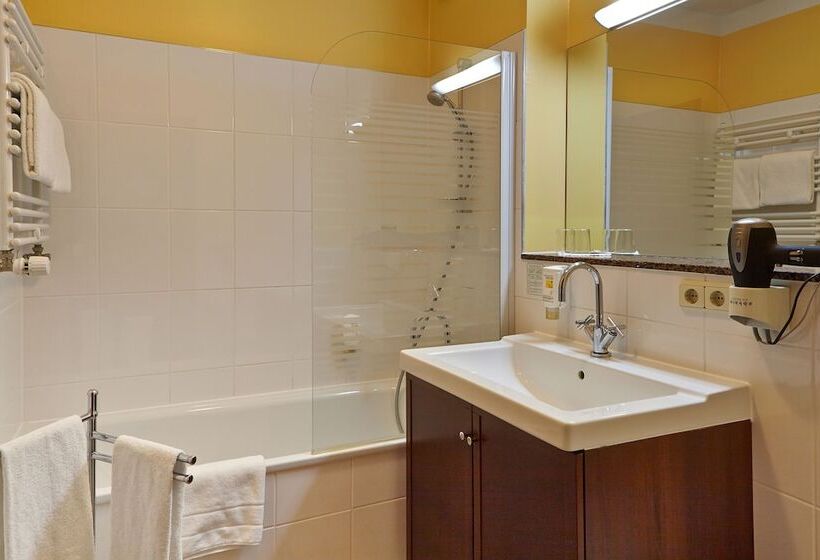 침실 1개 아파트, Sauerlacher Post